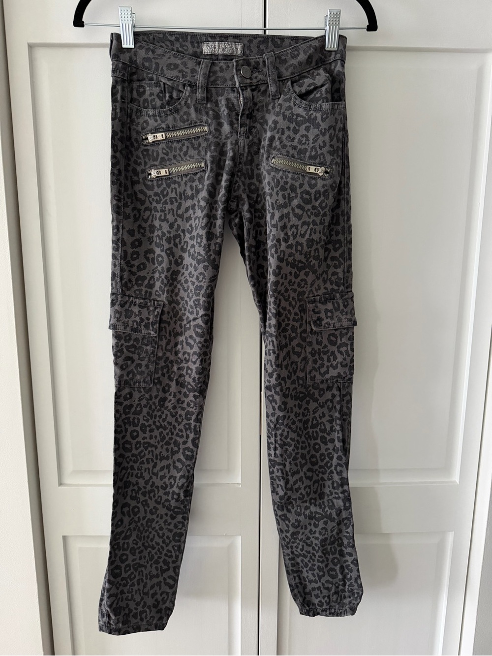 Vintage Guess Animal Print Cargo Jeans with Zip Detail size 26 Grey